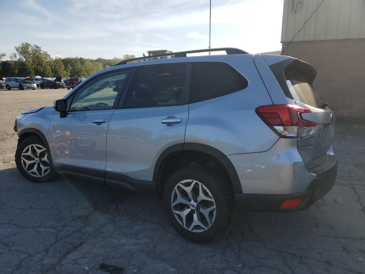 SUBARU FORESTER PREMIUM