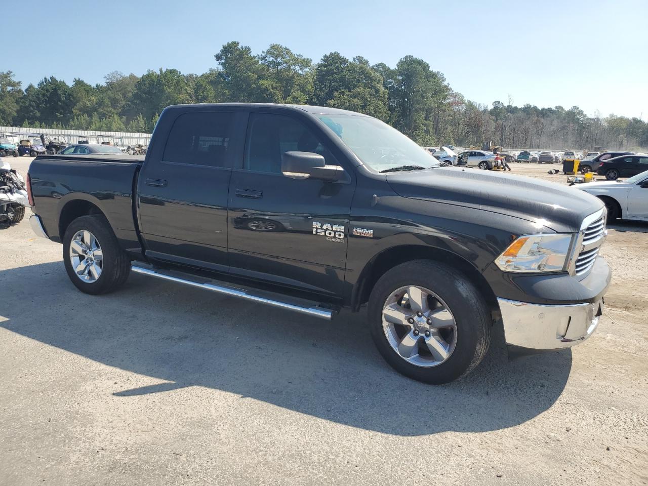 RAM 1500 SLT