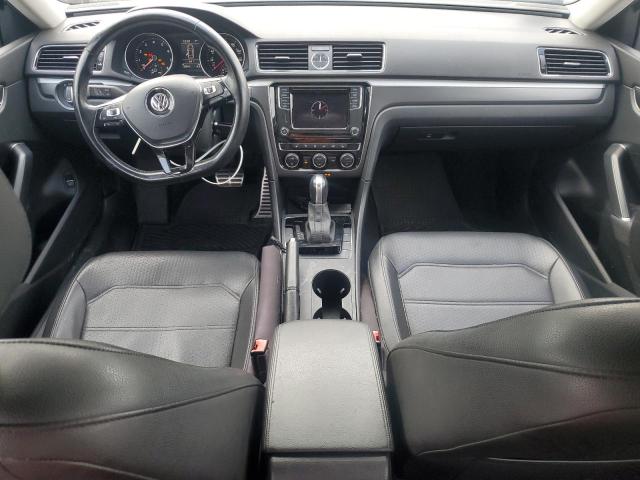 2017 VOLKSWAGEN PASSAT R-L 1VWDT7A31HC039696