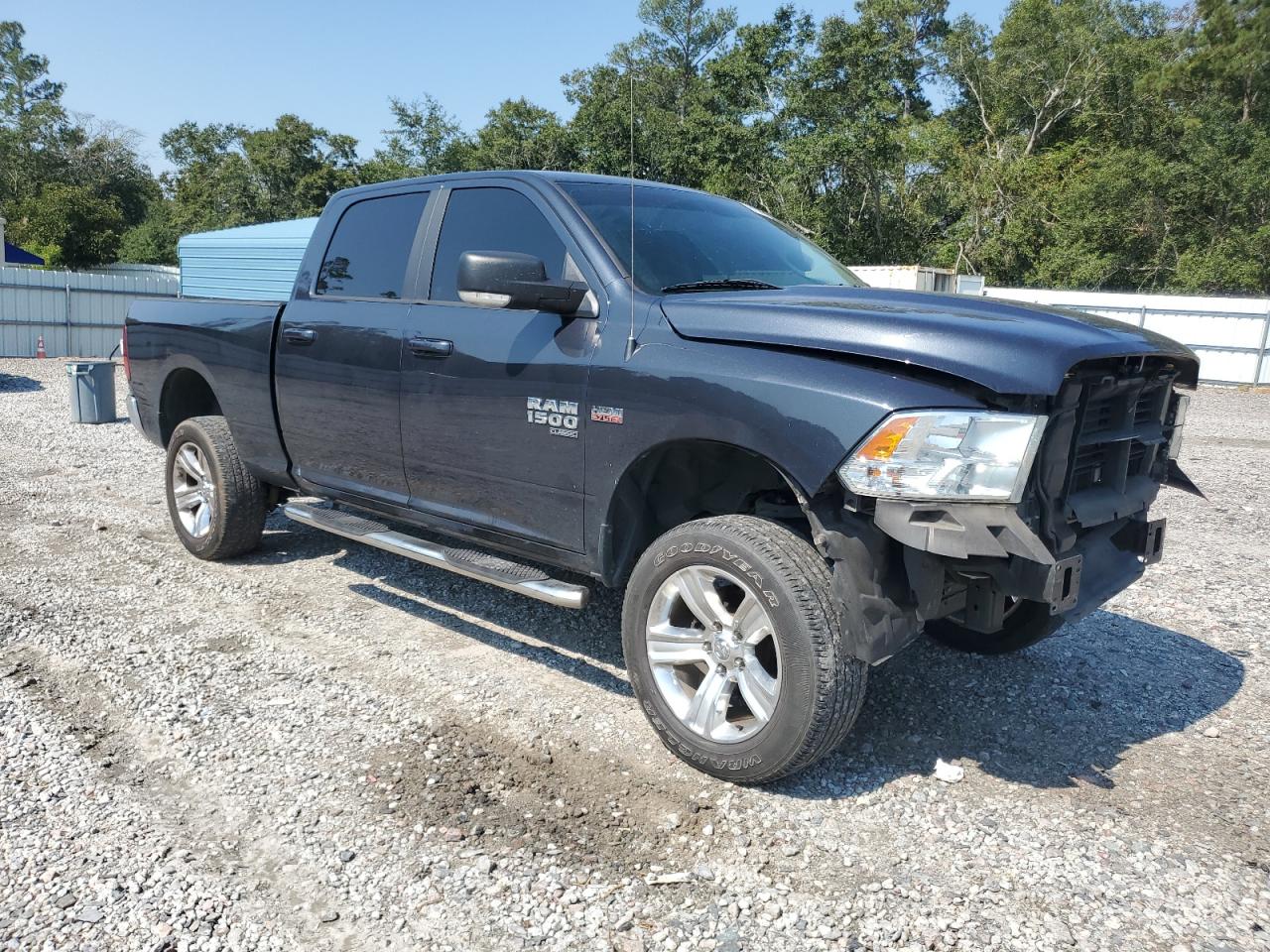 RAM 1500 SLT