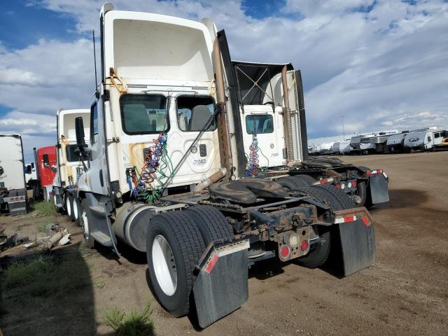 FREIGHTLINER CASCADIA 2015 white tractor diesel 1FUBGEDV8FLGH4712 photo #4