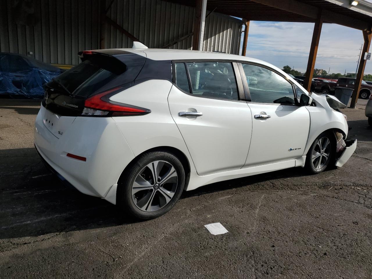 NISSAN LEAF S