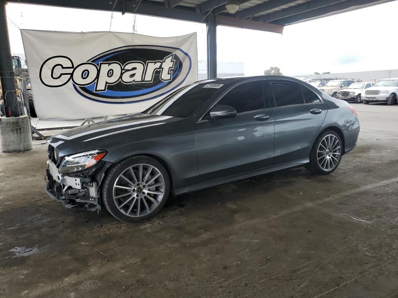 MERCEDES-BENZ C-CLASS 300