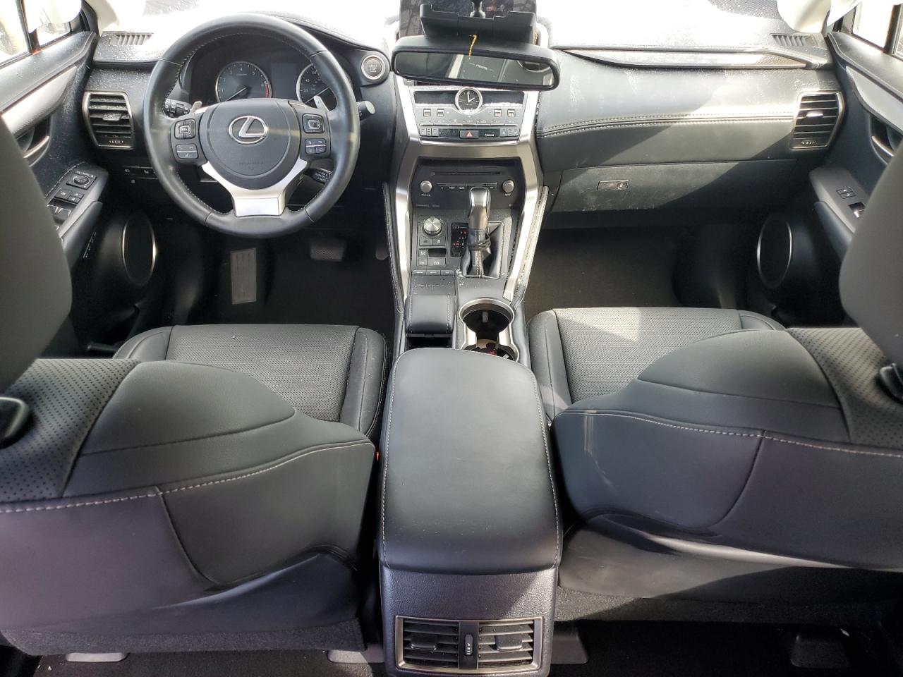 LEXUS NX 300 BASE