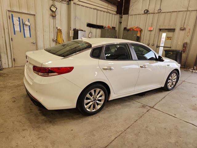 2018 KIA OPTIMA LX 5XXGT4L39JG252672