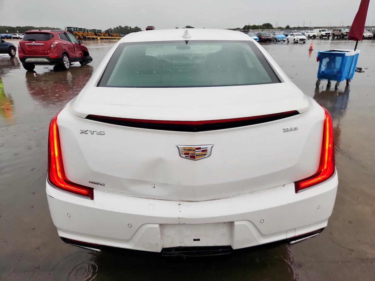 CADILLAC XTS LUXURY