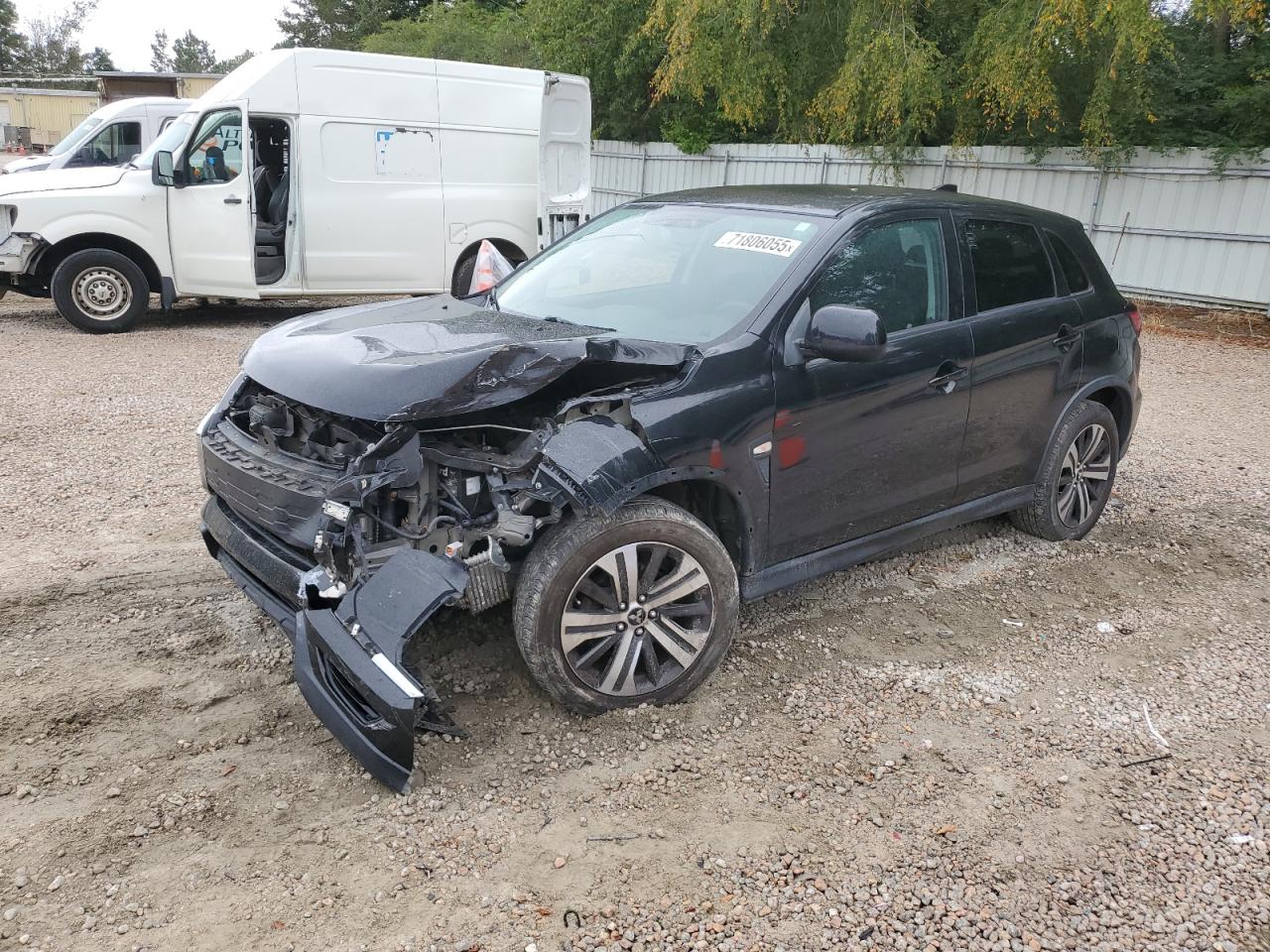 MITSUBISHI OUTLANDER ES