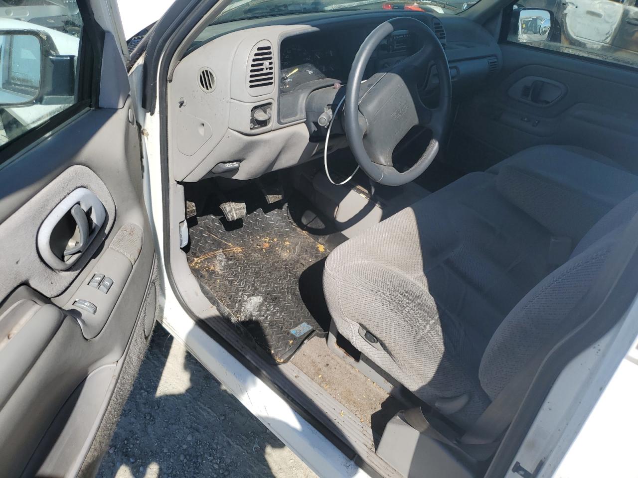 Lot #3311712236 1995 GMC SIERRA K15