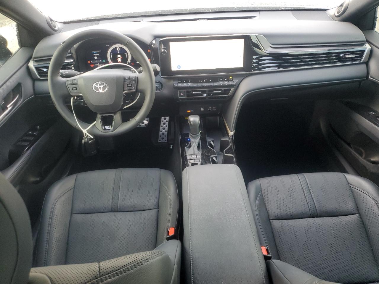 TOYOTA CAMRY XSE