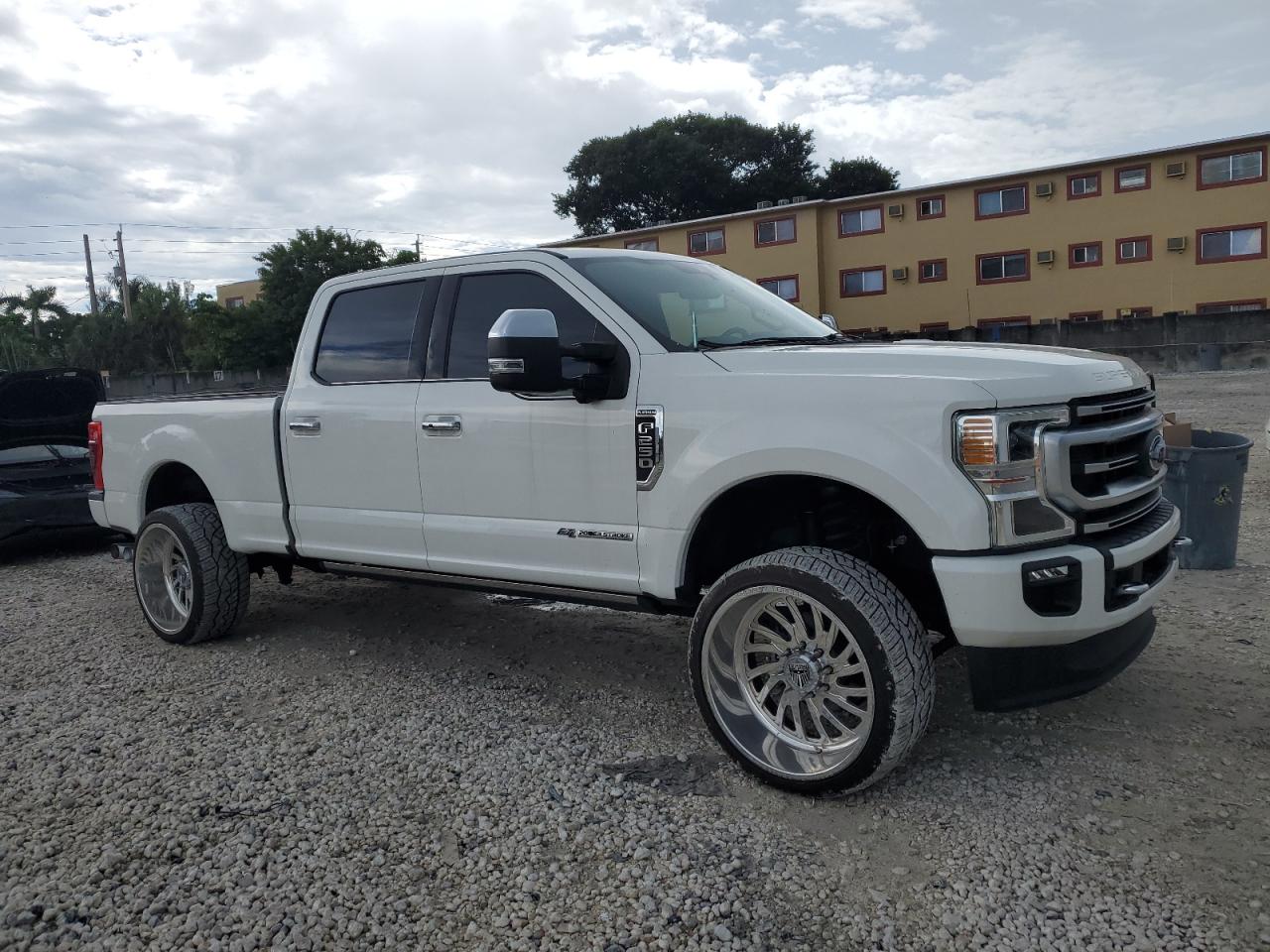 FORD F-250 SUPER DUTY