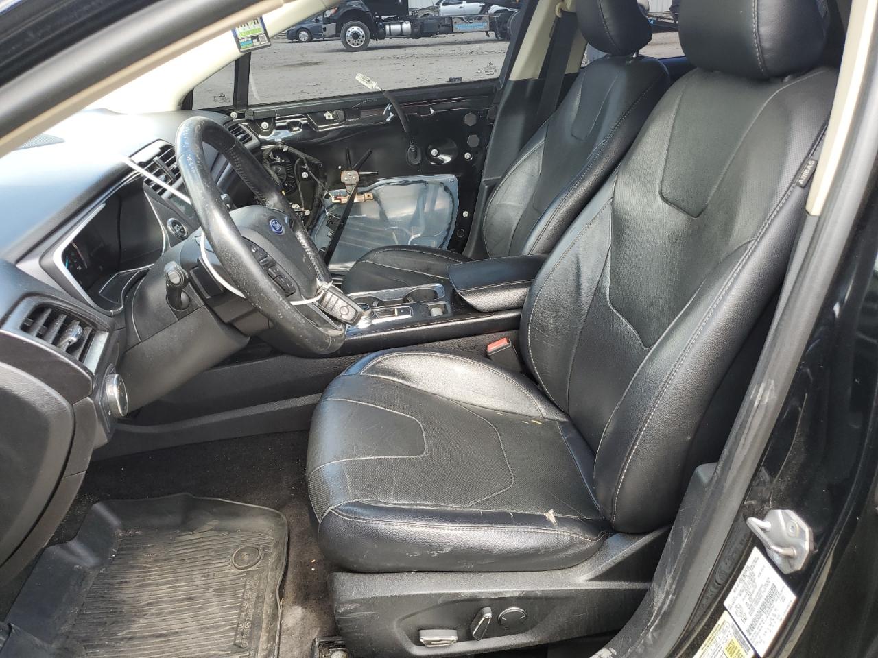 FORD FUSION TITANIUM/PLATINUM