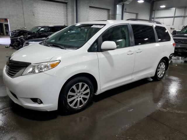TOYOTA SIENNA XLE