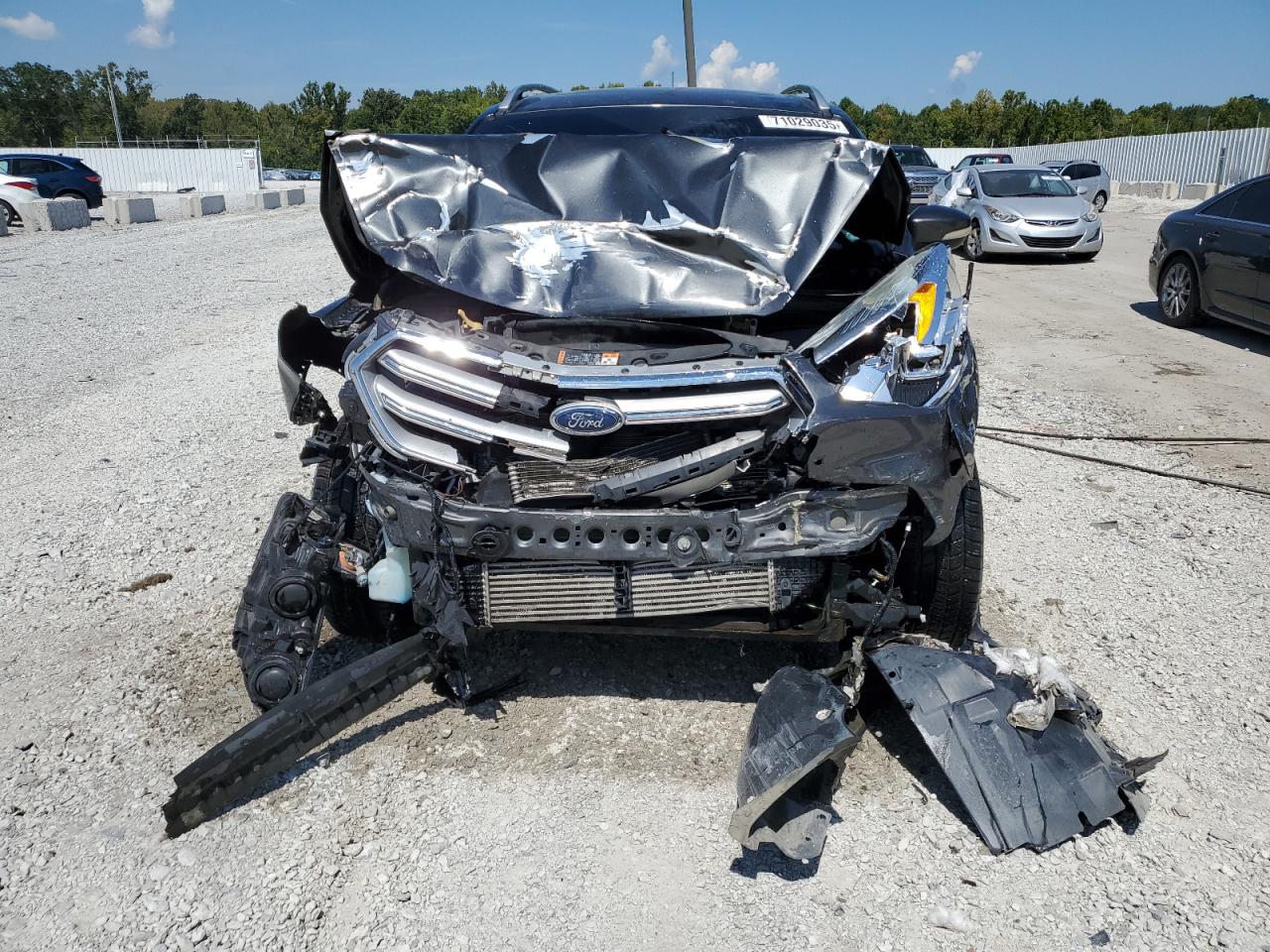 FORD ESCAPE TITANIUM