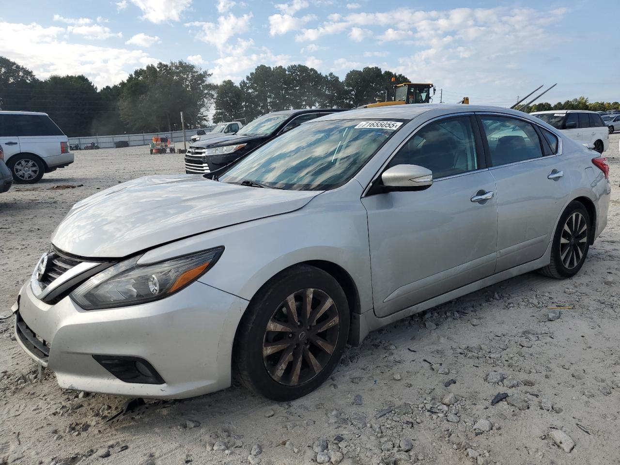  Salvage Nissan Altima