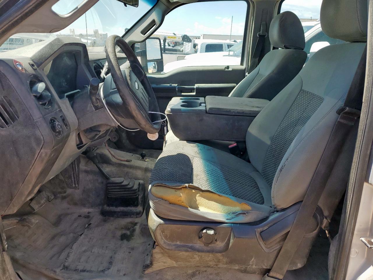 FORD F-550 SUPER DUTY