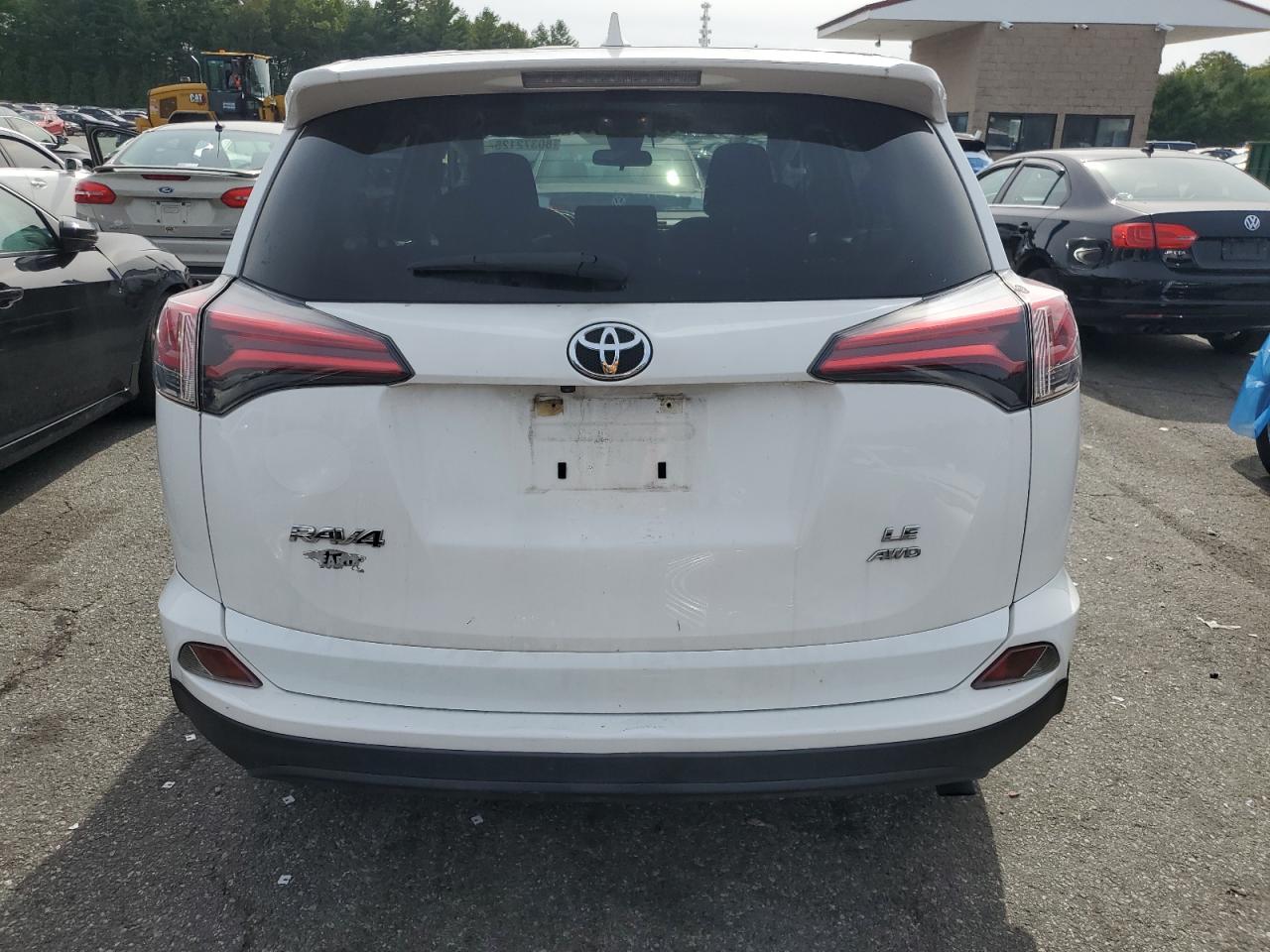 Lot #3256435336 2018 TOYOTA RAV4 LE