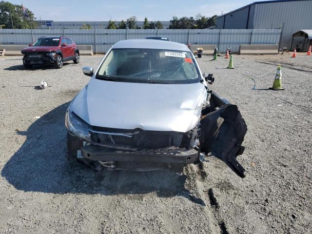 2015 VOLKSWAGEN PASSAT S 1VWAS7A32FC029536