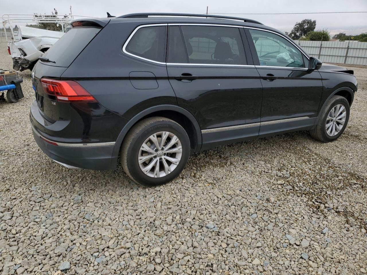 VOLKSWAGEN TIGUAN SE