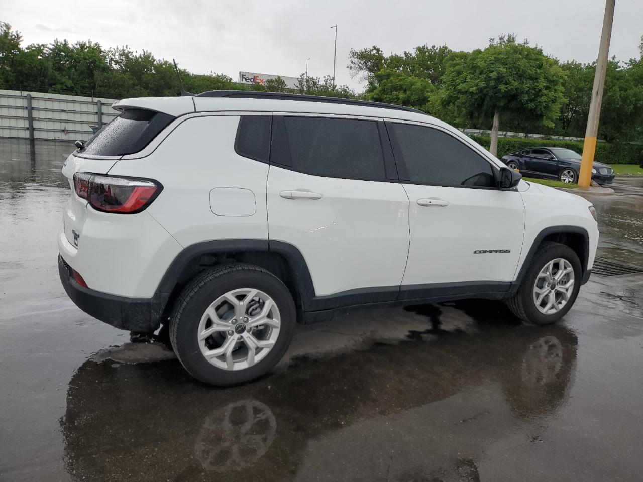 JEEP COMPASS LATITUDE