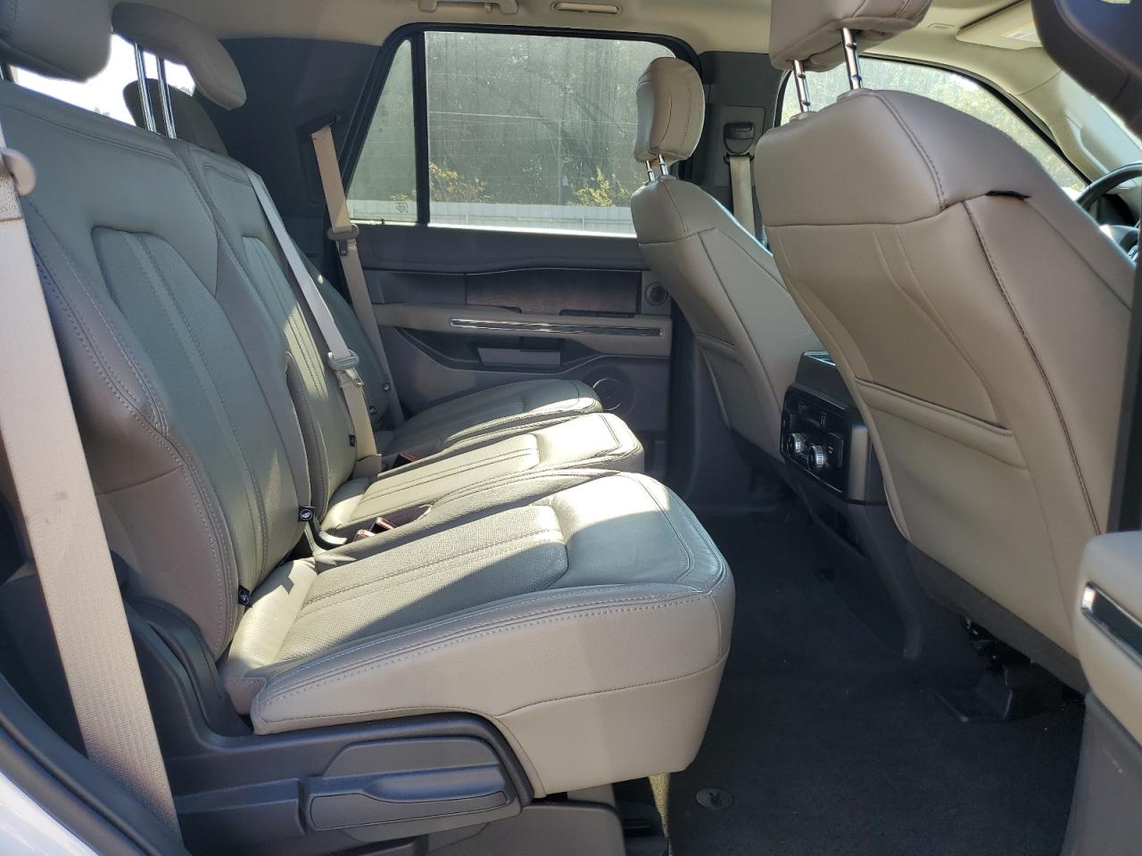 FORD EXPEDITION LIMITED