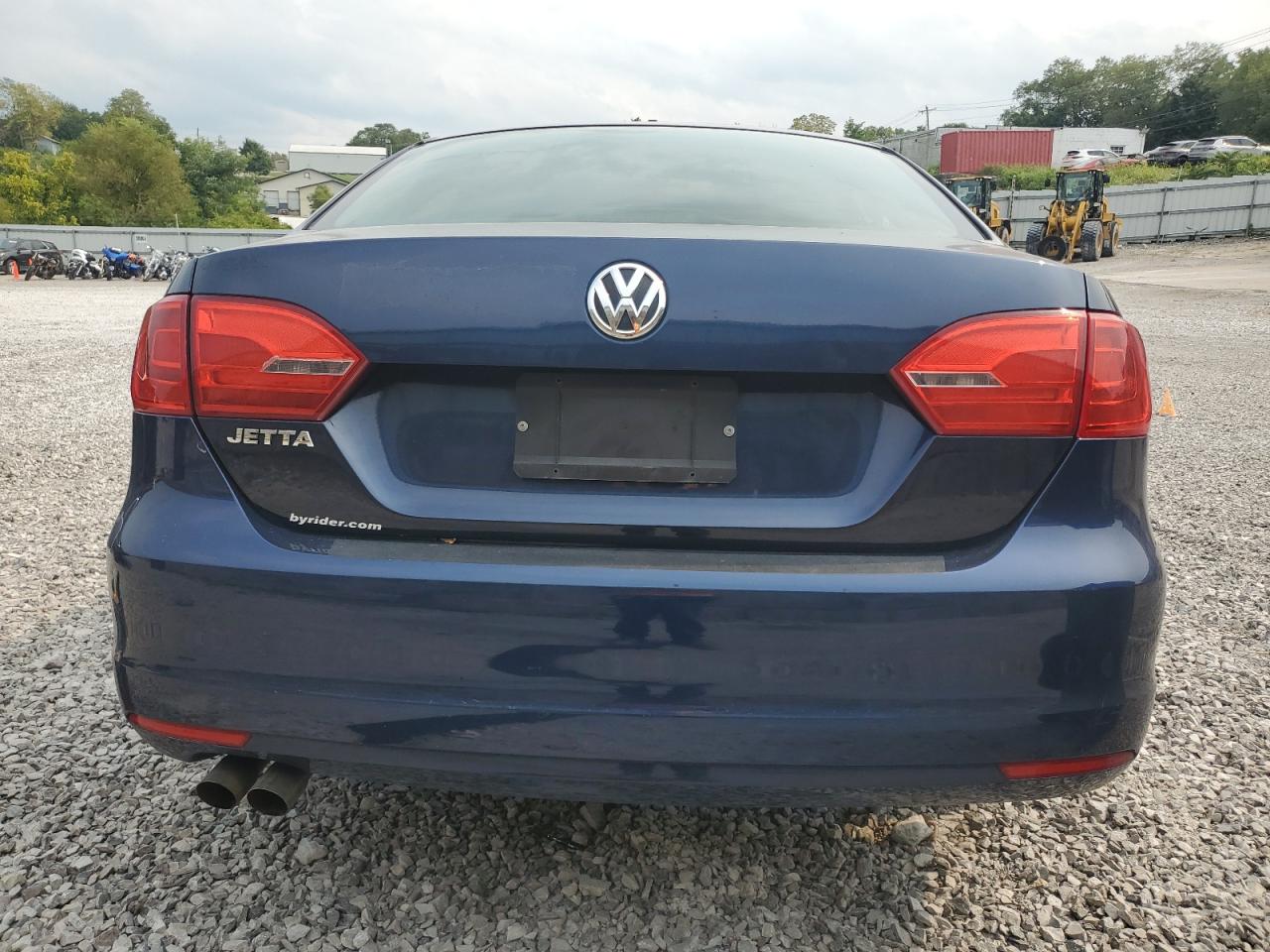 VOLKSWAGEN JETTA BASE