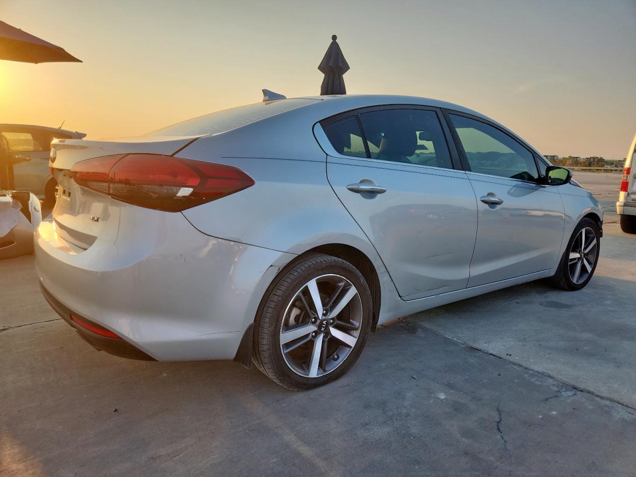 KIA FORTE EX