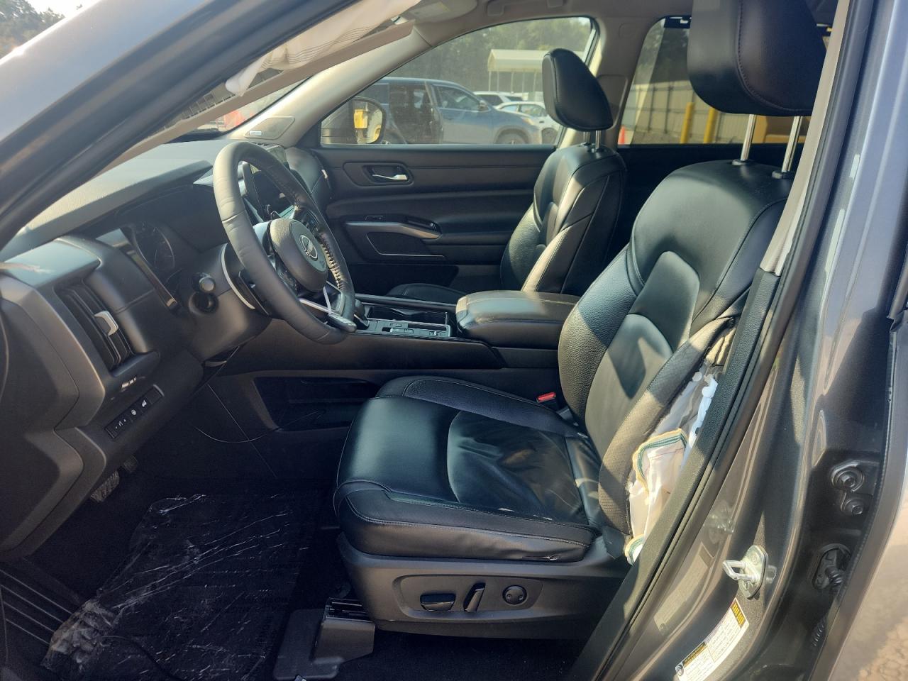 NISSAN PATHFINDER SL