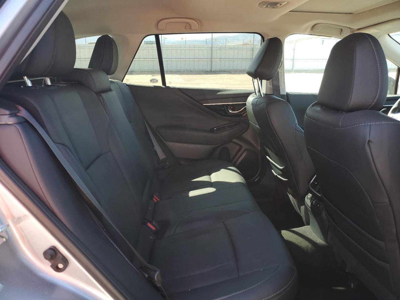 SUBARU OUTBACK LIMITED