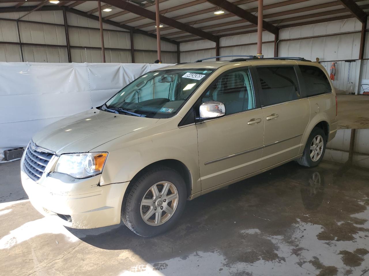 CHRYSLER TOWN & COUNTRY TOURING PLUS