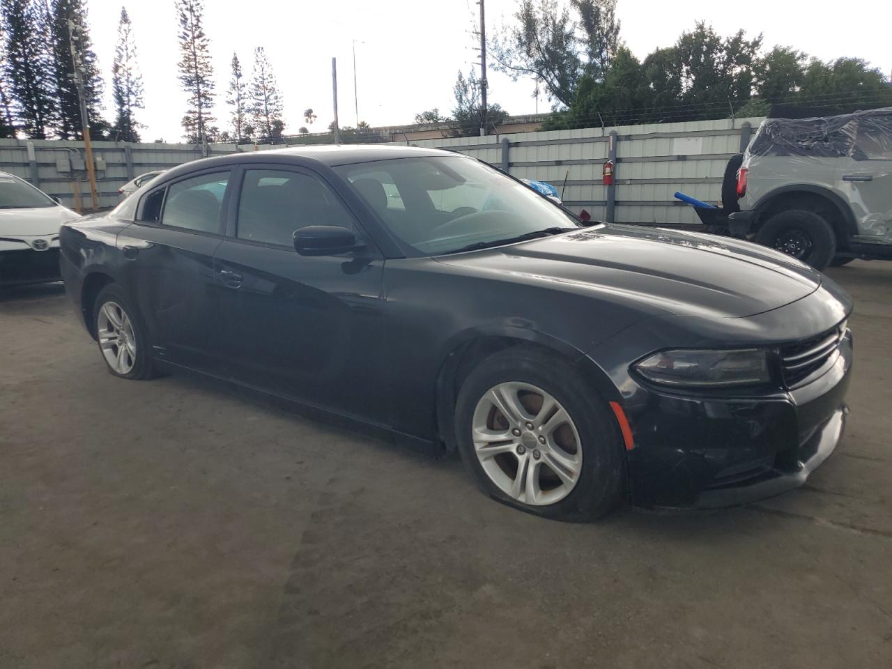DODGE CHARGER SE