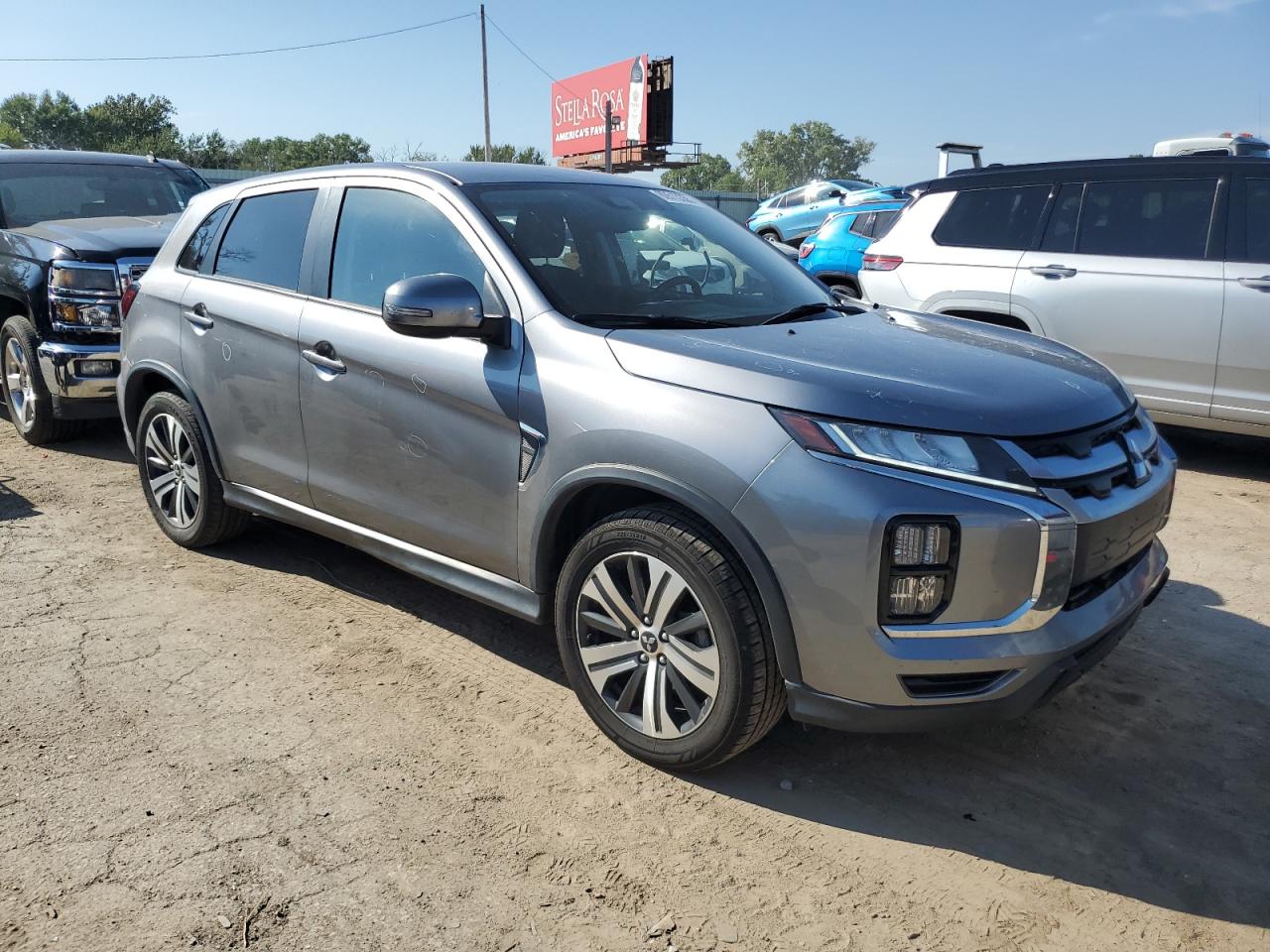 MITSUBISHI OUTLANDER ES