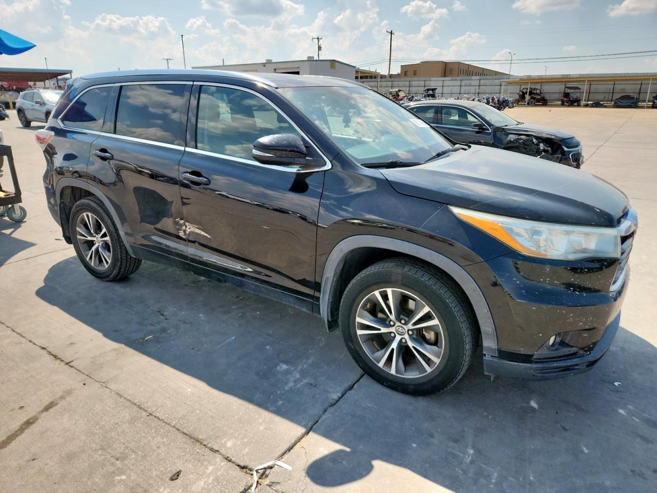 TOYOTA HIGHLANDER XLE