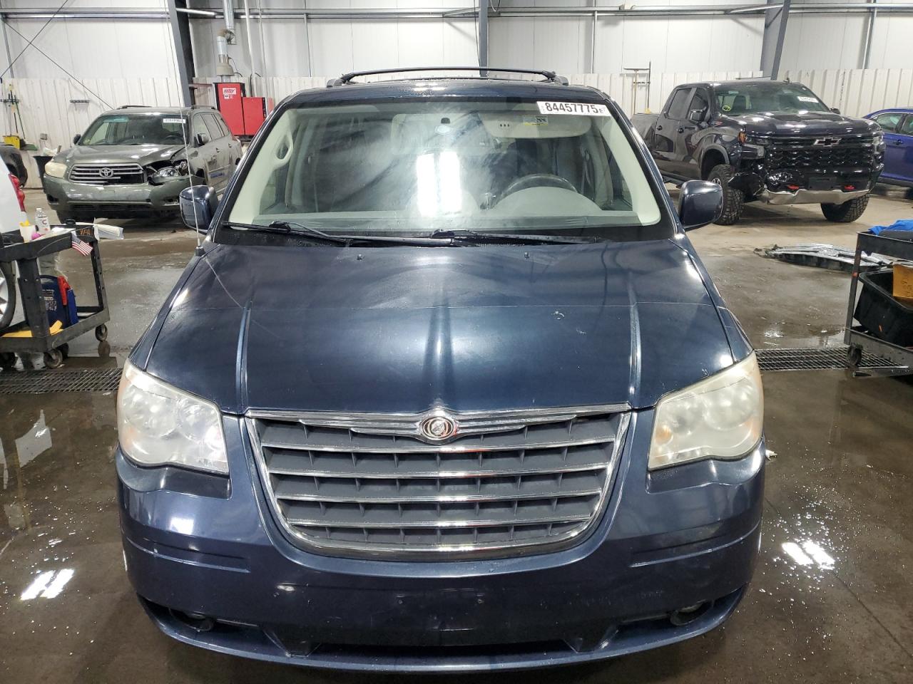 Lot #3274696819 2009 CHRYSLER TOWN & COU