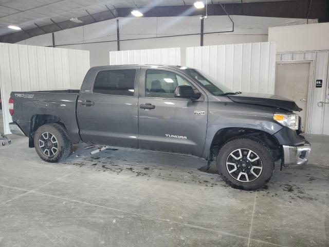 2017 TOYOTA TUNDRA CREWMAX SR5 #3285645276