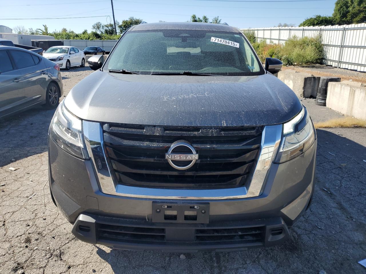 NISSAN PATHFINDER SV