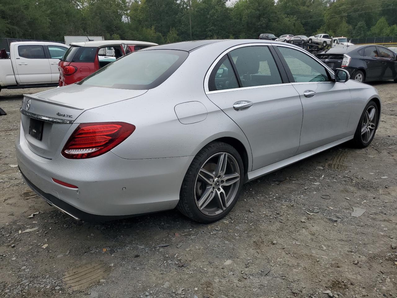 MERCEDES-BENZ E-CLASS 300 4MATIC