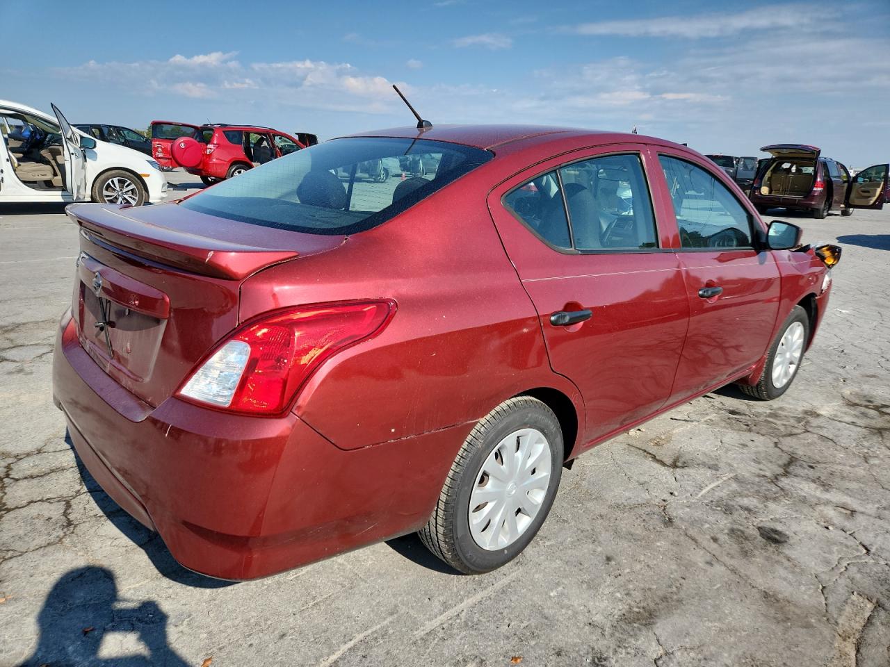 NISSAN VERSA S