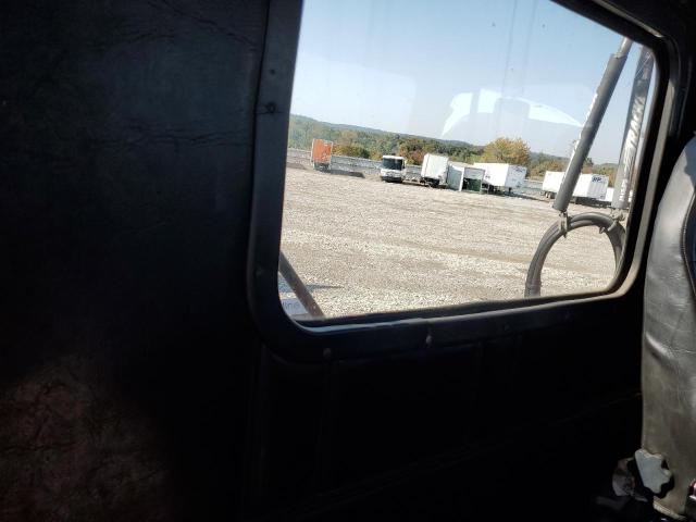 2002 FREIGHTLINER FLD120 #3240859871