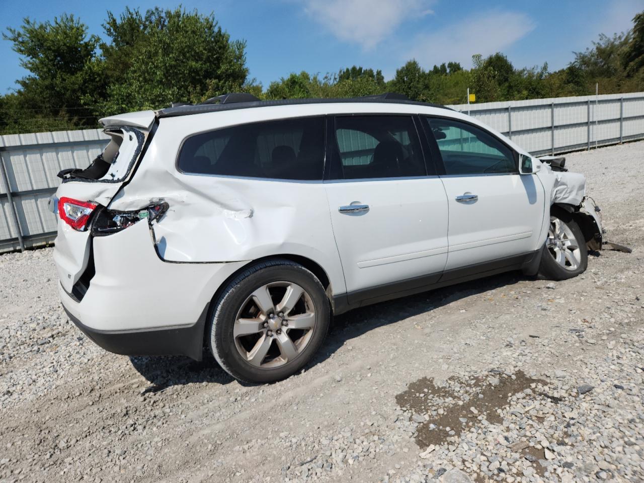 CHEVROLET TRAVERSE LT