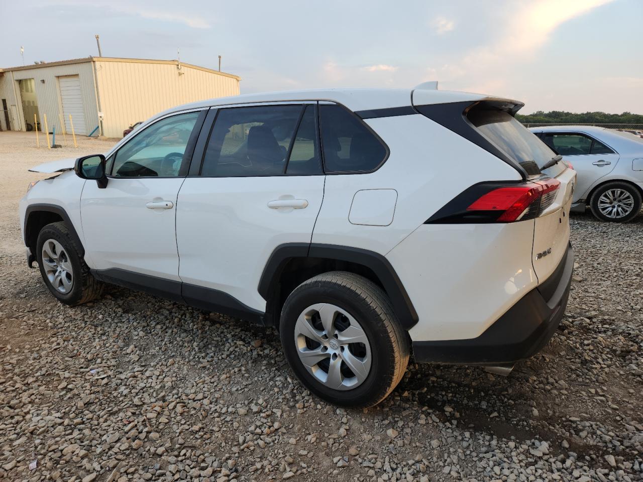 TOYOTA RAV4 LE