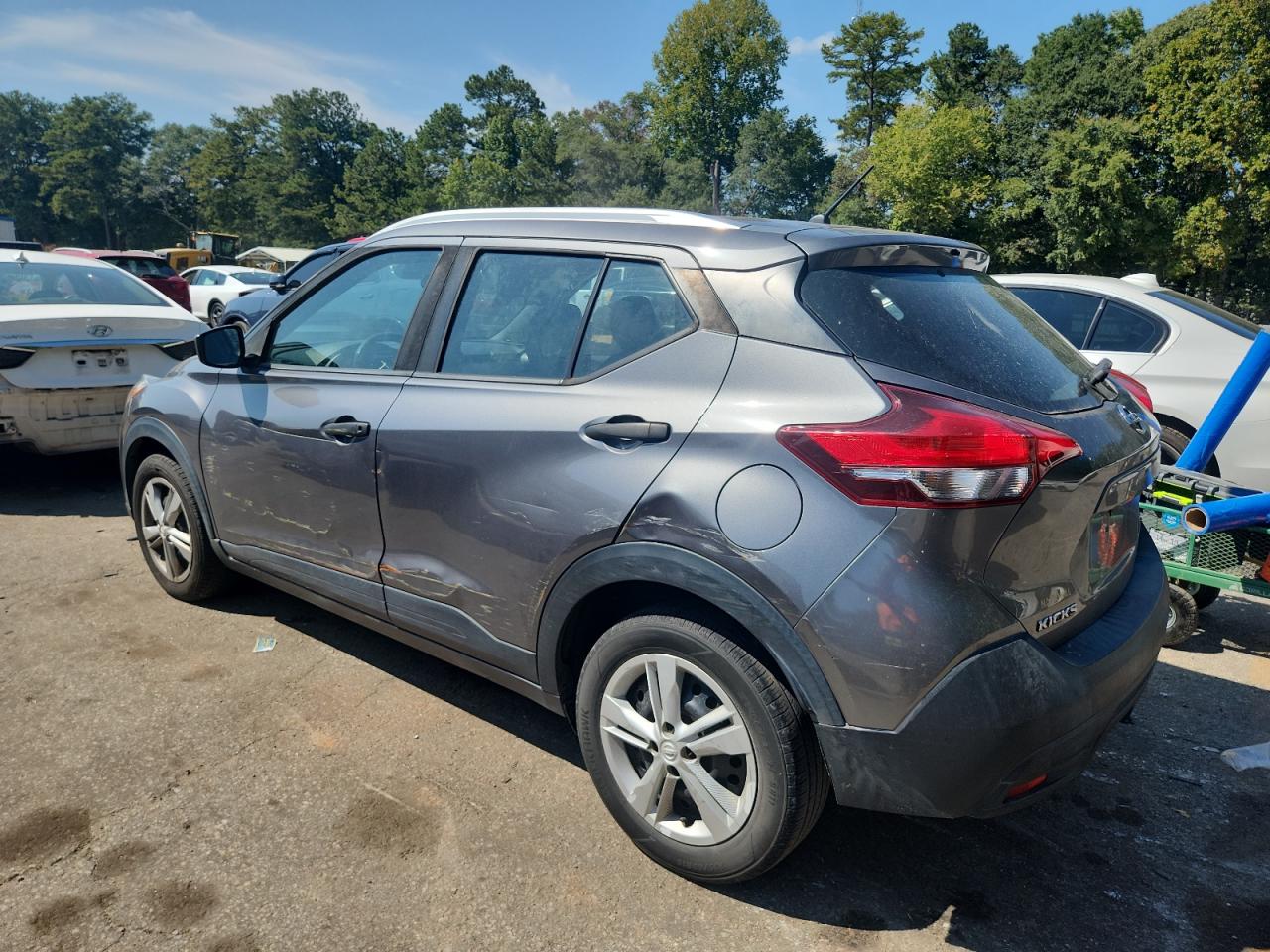 NISSAN KICKS S
