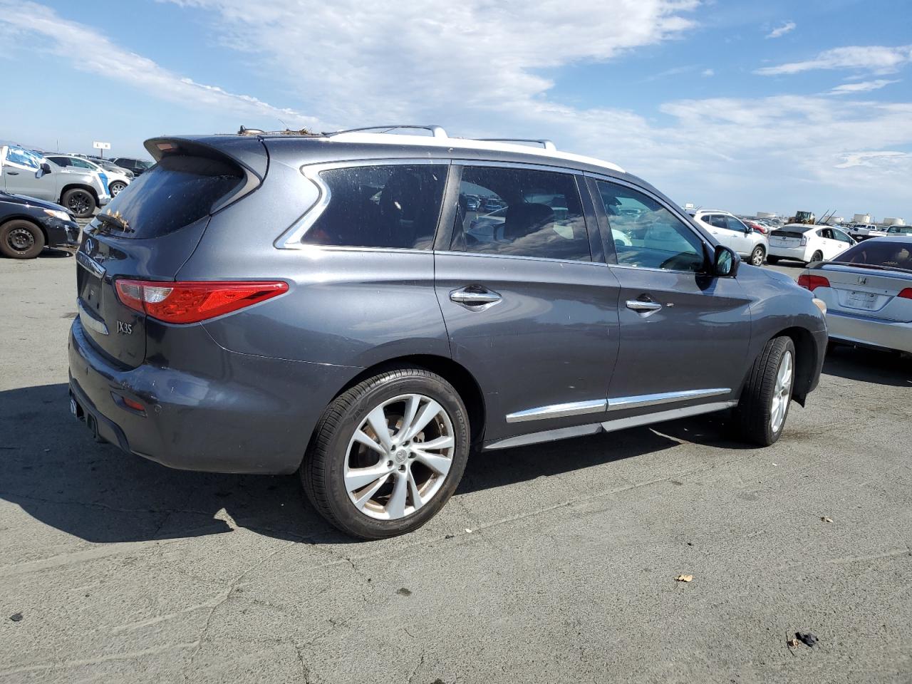 INFINITI JX35