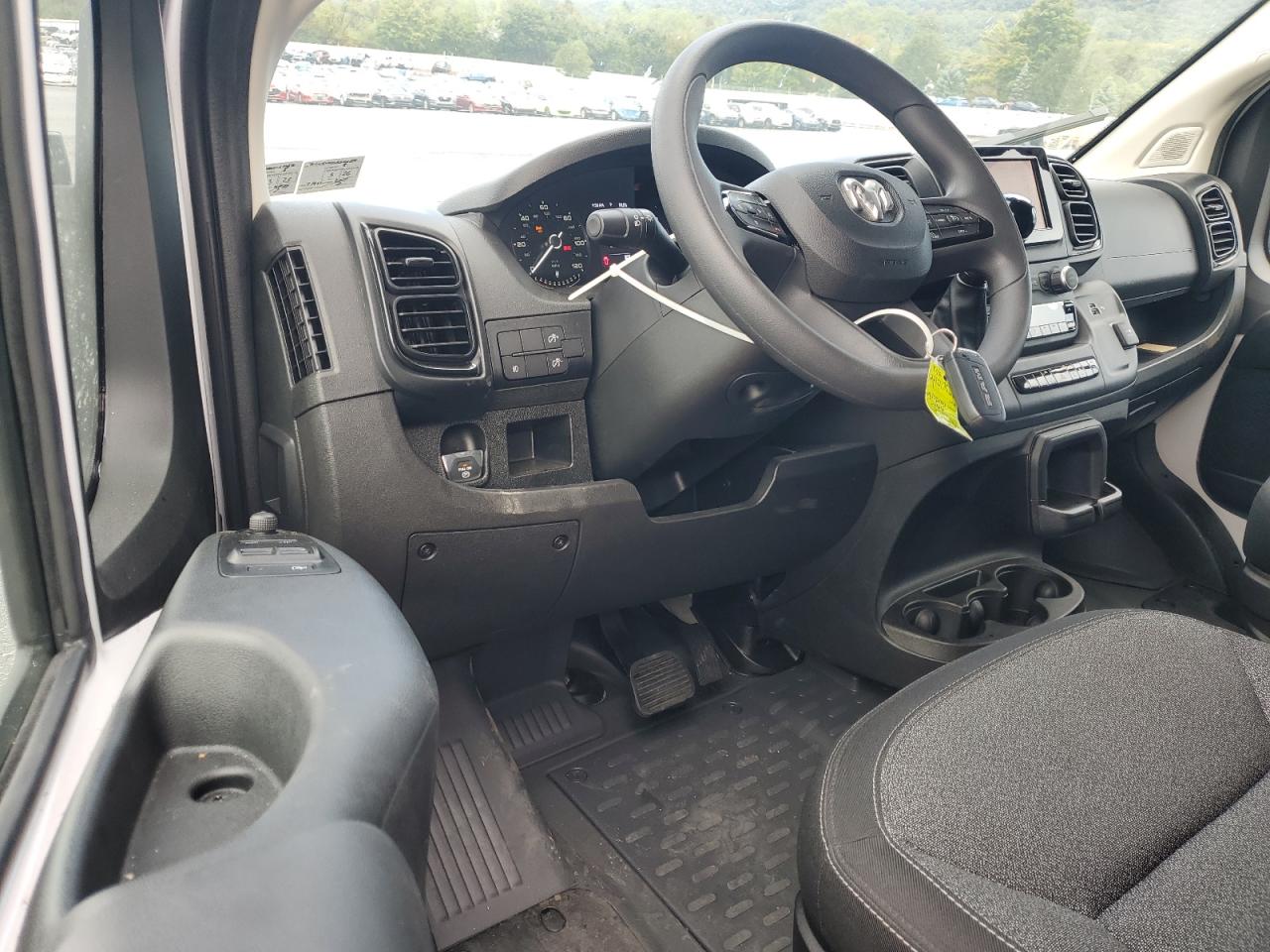 Lot #3301932420 2025 RAM PROMASTER