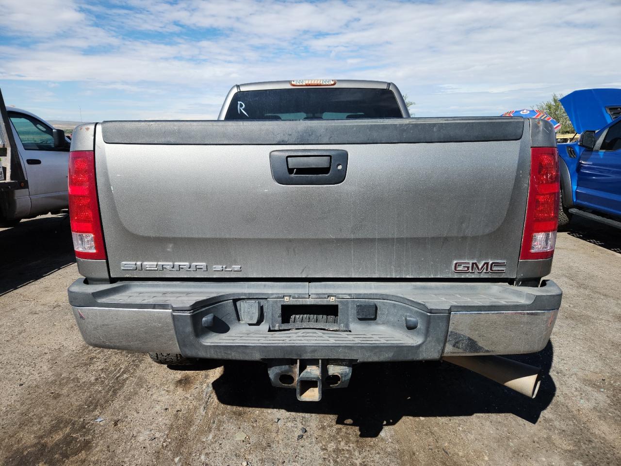 GMC SIERRA K2500 SLE