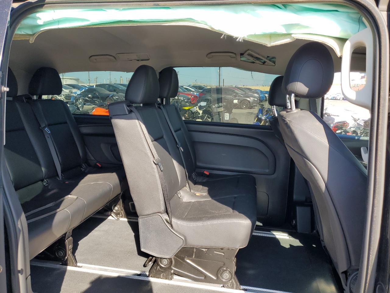 MERCEDES-BENZ METRIS