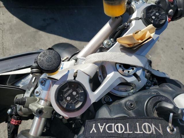 2021 DUCATI PANIGALE V ZDMHAATW2MB005608