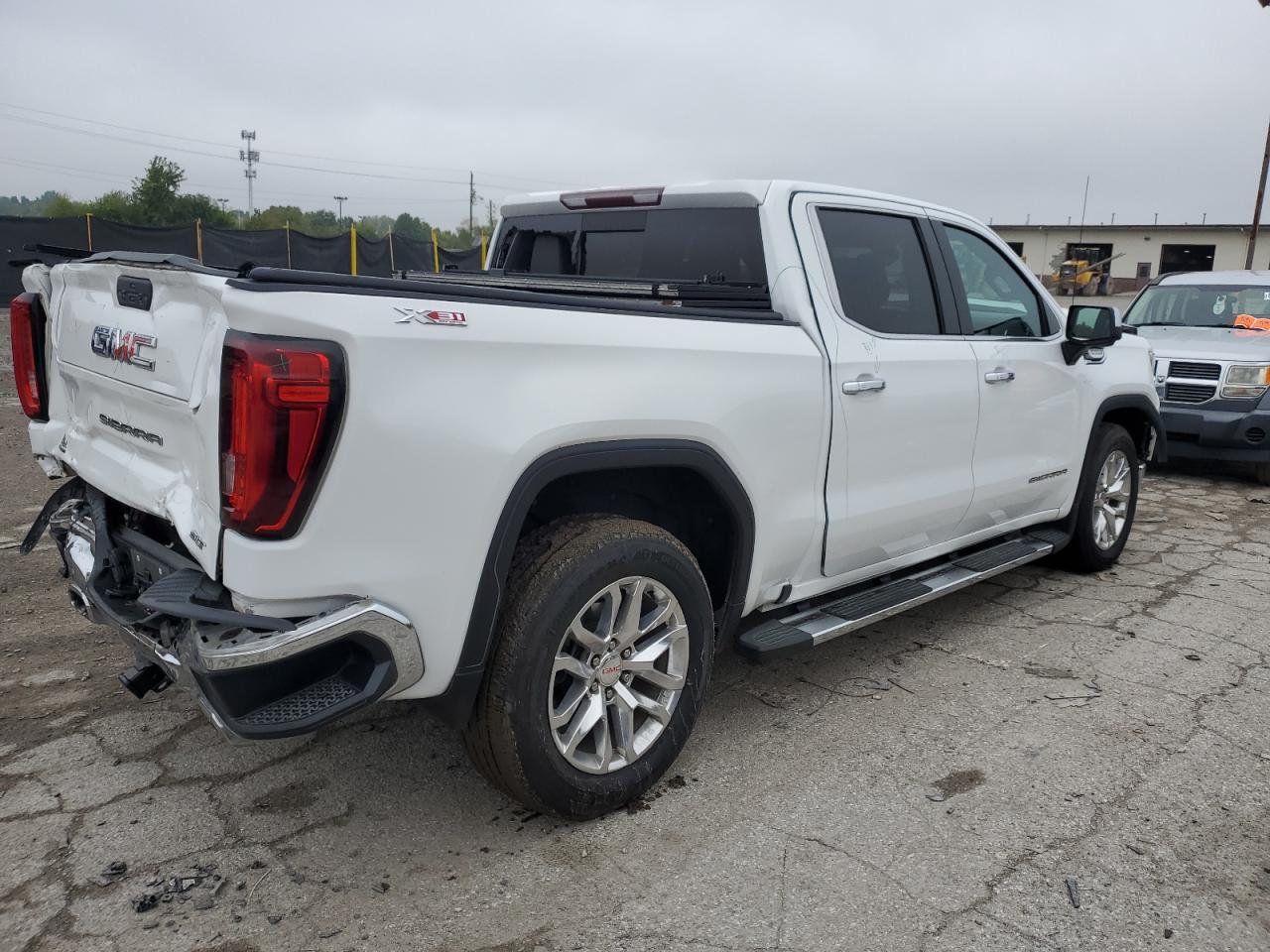GMC SIERRA K1500 SLT