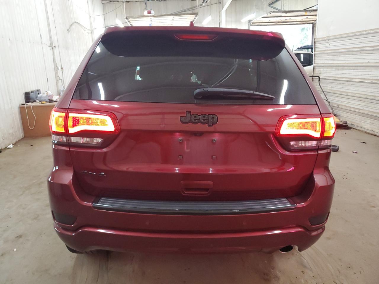 JEEP GRAND CHEROKEE LAREDO