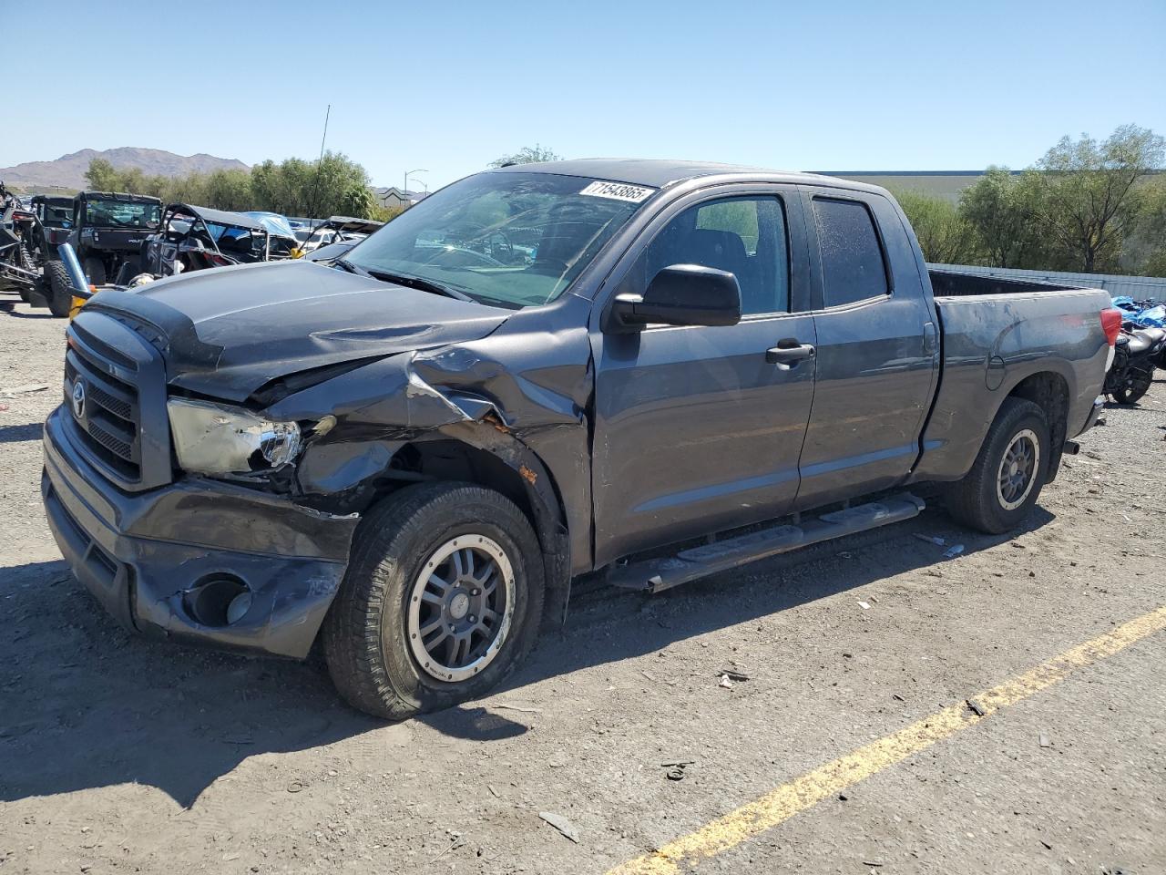 TOYOTA TUNDRA DOUBLE CAB SR5