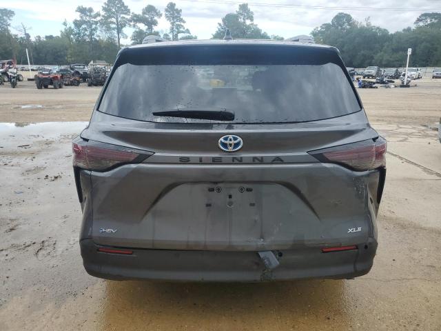 2025 TOYOTA SIENNA XLE 5TDYRKEC4SS255144